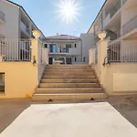 Lo Spigolo - 4 E 8 Rebirth Hospitality Appartement