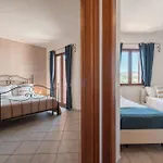 Lo Spigolo - 4 E 8 Rebirth Hospitality *