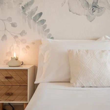 Apartment Lo Spigolo - 4 E 8 Rebirth Hospitality