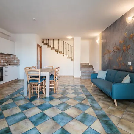 Apartment Lo Spigolo - 4 E 8 Rebirth Hospitality *