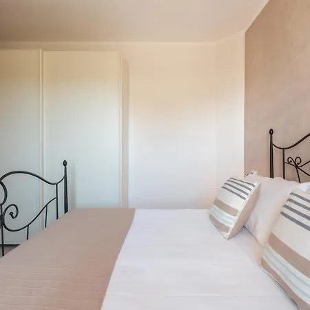 Lo Spigolo - 4 E 8 Rebirth Hospitality Valledoria (Sardinia)