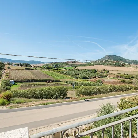 Apartment Lo Spigolo - 4 E 8 Rebirth Hospitality *