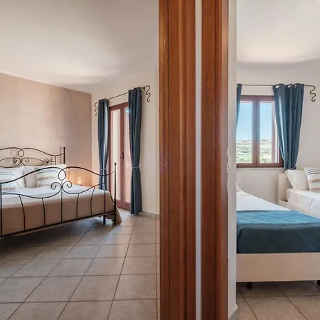 Lo Spigolo - 4 E 8 Rebirth Hospitality *