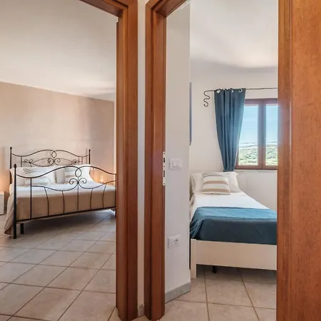 Apartment Lo Spigolo - 4 E 8 Rebirth Hospitality *