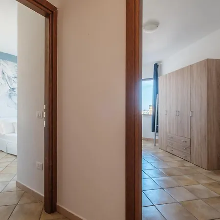 Apartment Lo Spigolo - 4 E 8 Rebirth Hospitality *