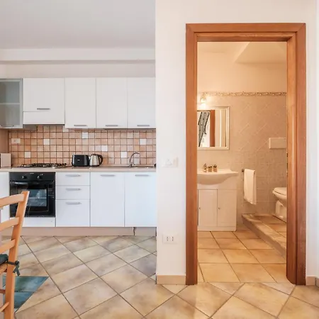 Lo Spigolo - 4 E 8 Rebirth Hospitality Apartment